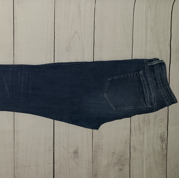 Guess Jeans - Picture 5 of 13